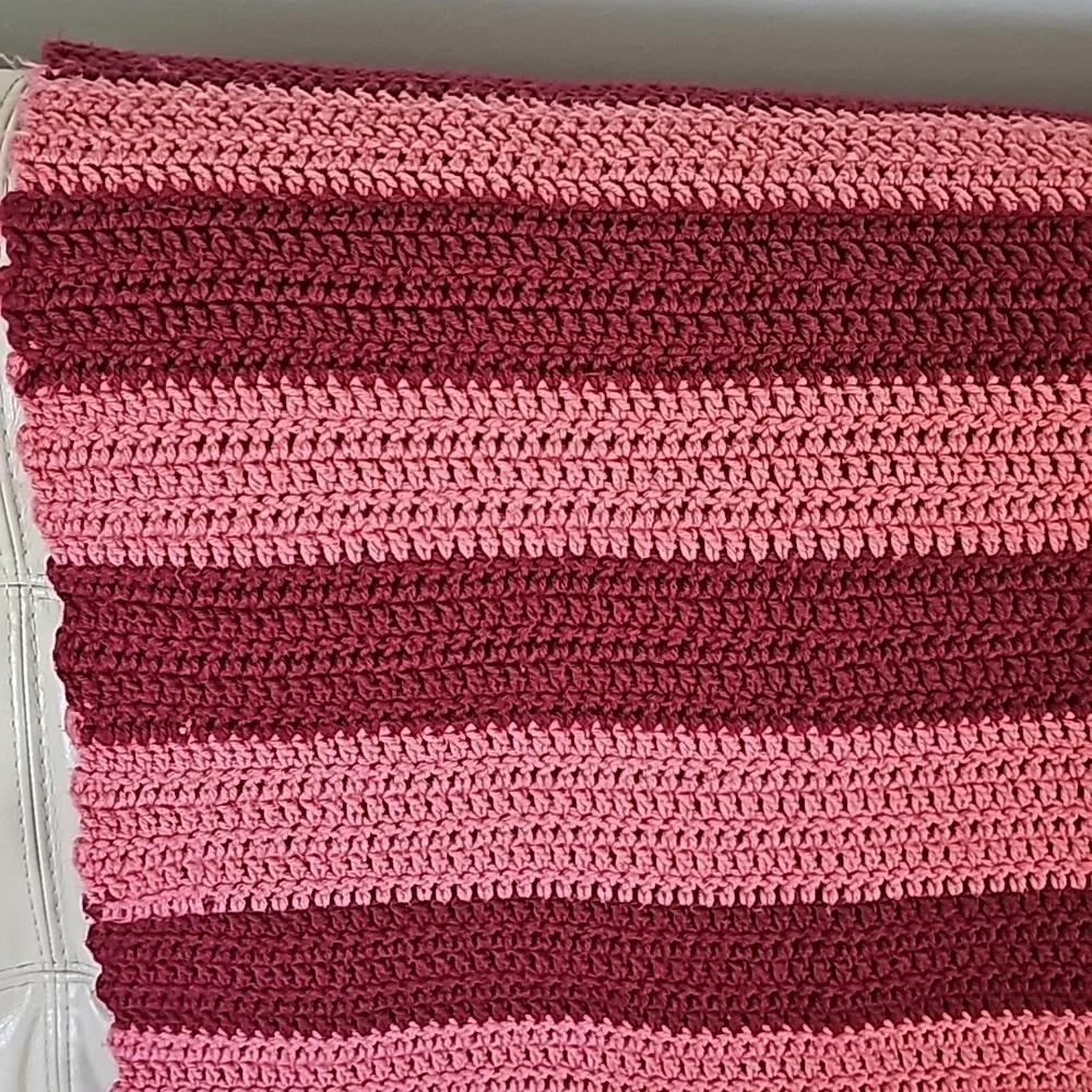 AFGAN, hand-made crochet. Beautifully done. Wine and pink color.‎ Striped.